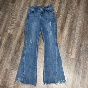 Super cute KanCan flares!